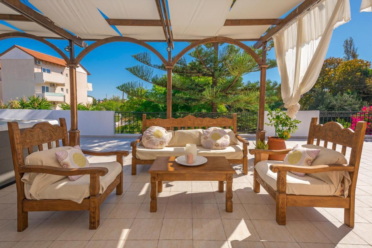 Anna'S Brilliant Villa In Ialysos Exterior foto